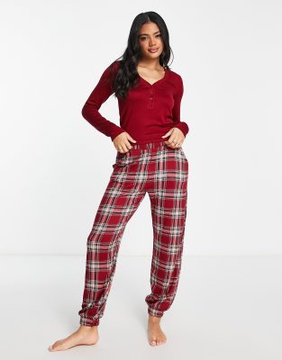 Gilly Hicks cosy long sleeve and jogger sleep set in red check