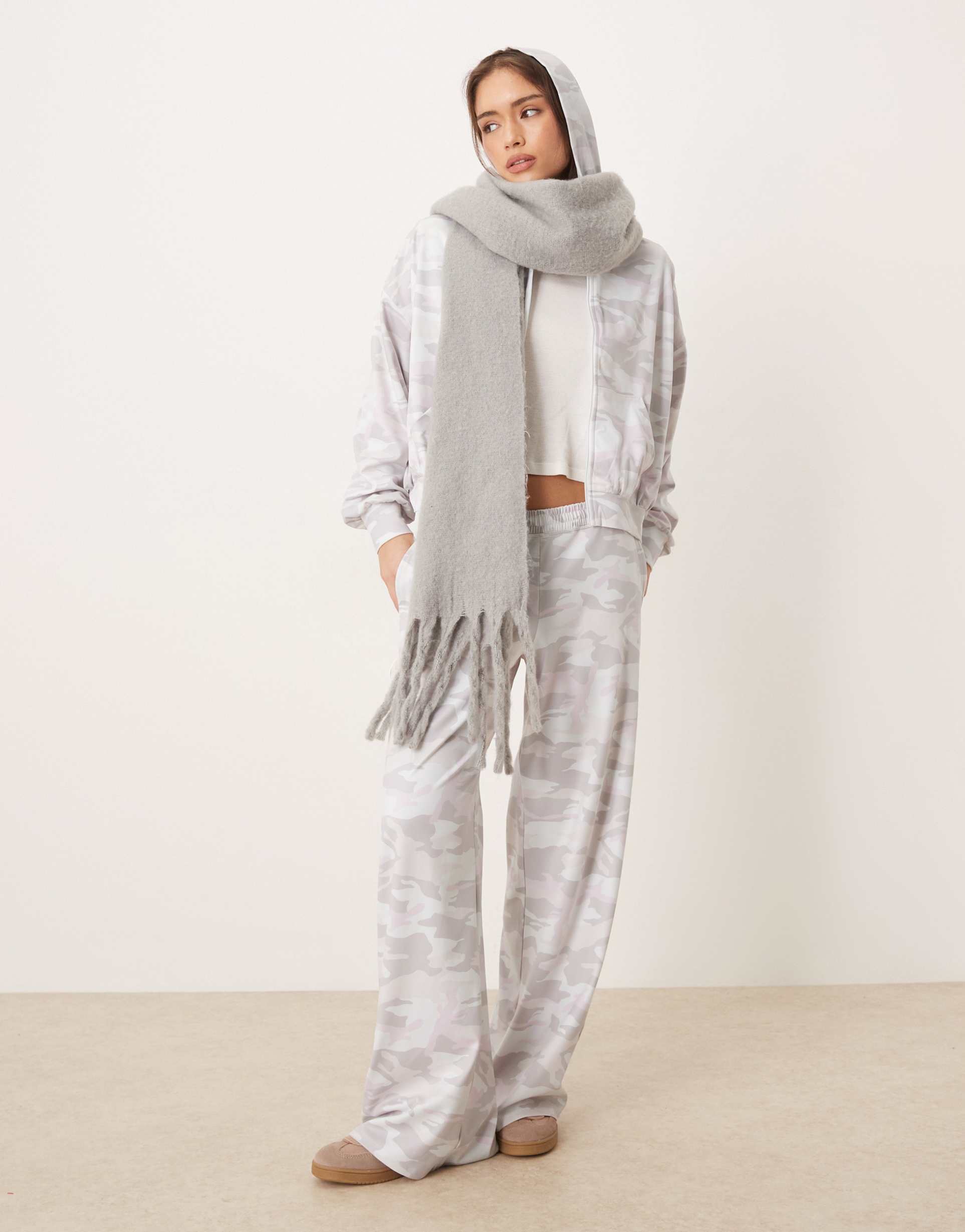 gilly hicks heart tipping baggy sweatpants in pink camo - part of a set