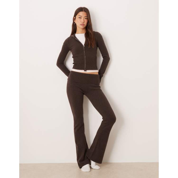 210069089-1-brown?$n_750w$&wid