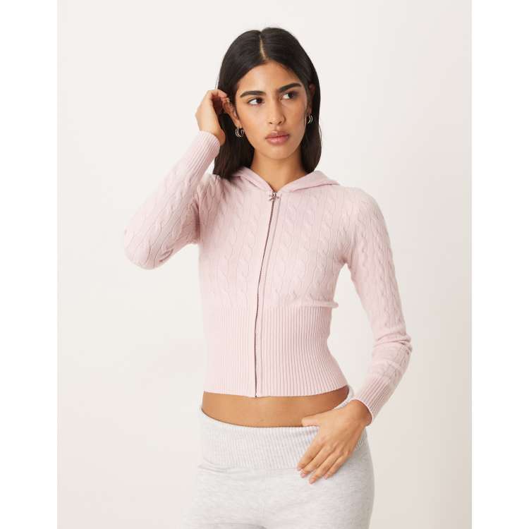 210068972-1-pink?$n_750w$&wid=