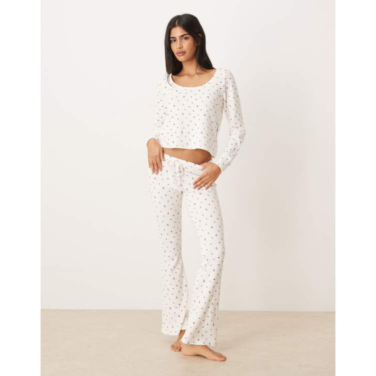 210068850-1-white?$n_750w$&wid