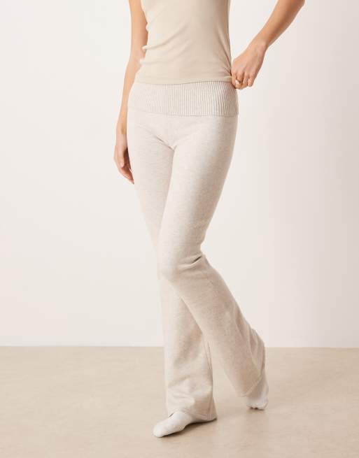 Gilly Hicks - Mix & Match - Pantalon confort évasé en maille légère - Crème, 2 de 5