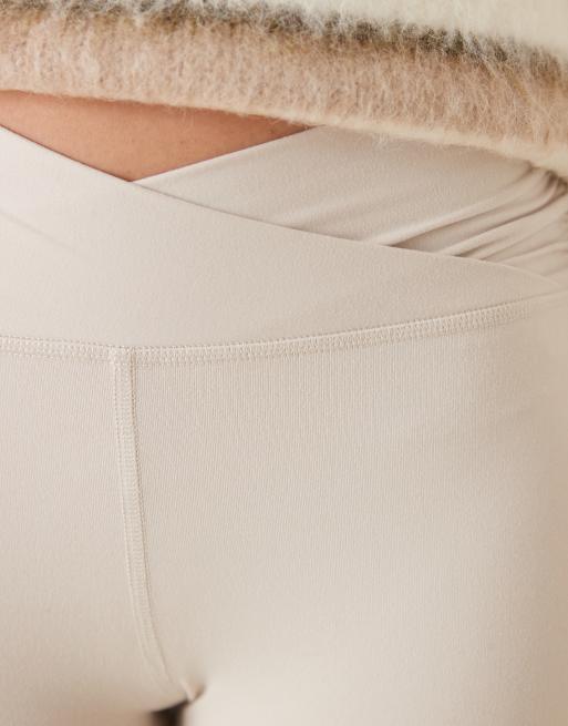 Gilly Hicks - Pantaloni a zampa grigi con vita a V, 5 di 5