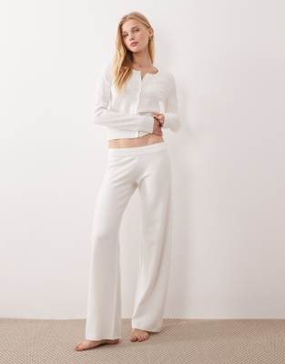 Hollister Gilly Hicks Sweater Lounge Pants In White