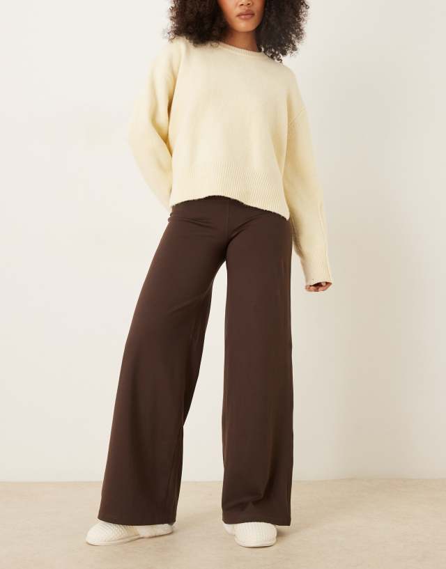 Gilly Hicks ultra high rise wide leg pants with internal back