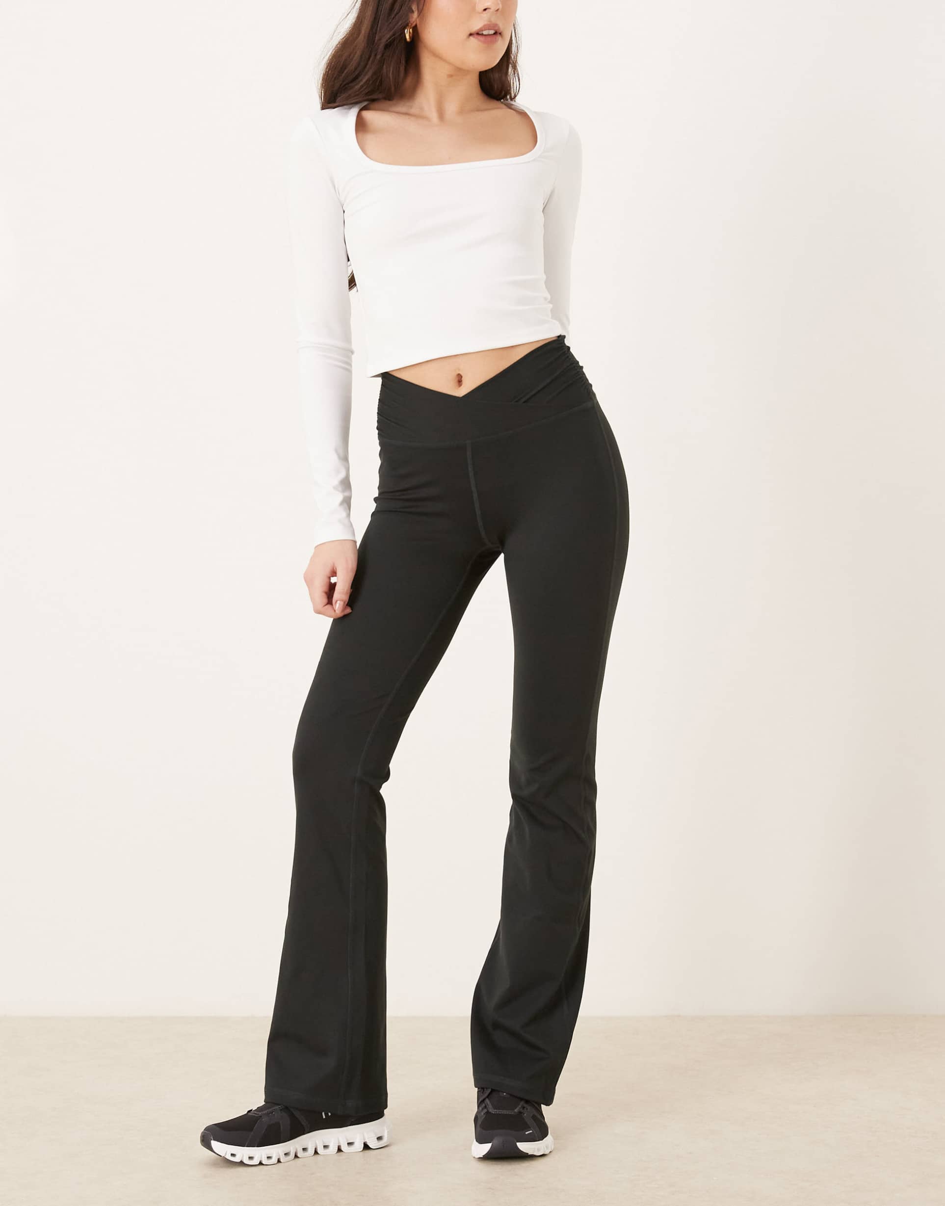 gilly hicks v waist flare pants in black