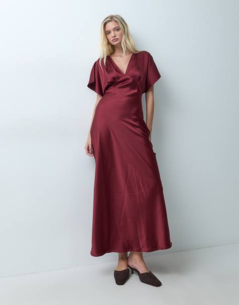 Gina Tricot abito lungo in satin con maniche a pipistrello e scollo profondo bordeaux - view 1