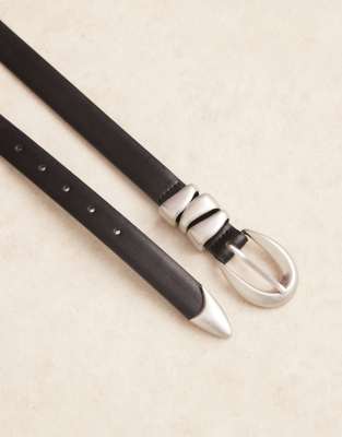 GINA TRICOT BELT WITH SILVER BELT DETAIL 