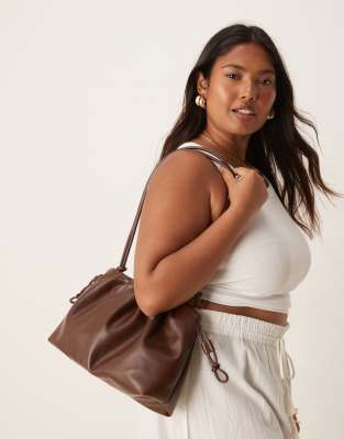 Gina Tricot - Beutel-Schultertasche in Dunkelbraun