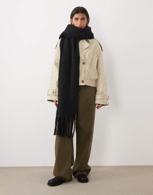 Gina Tricot blød chunky tørklæde i sort, 3 af 3