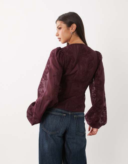 Gina Tricot blouse brodée col V bordeaux, 3 de 4