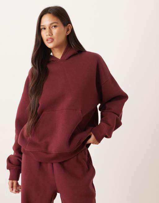 Gina Tricot – Bordowa bluza z kapturem o luźnym kroju, część zestawu
