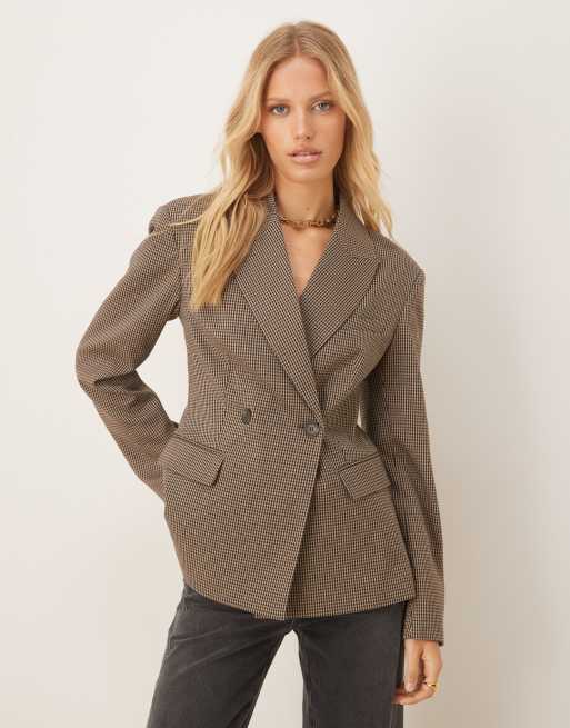 Gina Tricot – Brązowa profilowana marynarka w kratkę z poduszkami na ramionach
