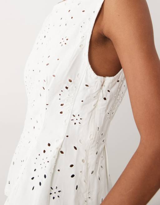Gina Tricot broderie peplum sleeveless top in off white, 3 of 4