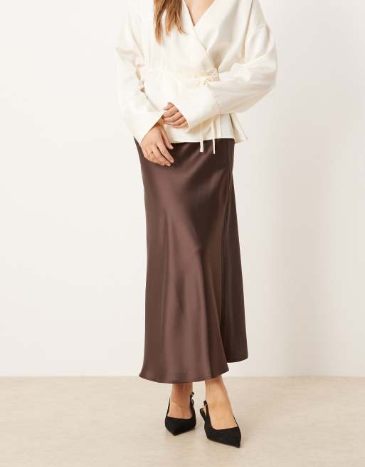 Gina Tricot - Brun midinederdel i satin, 4 af 5