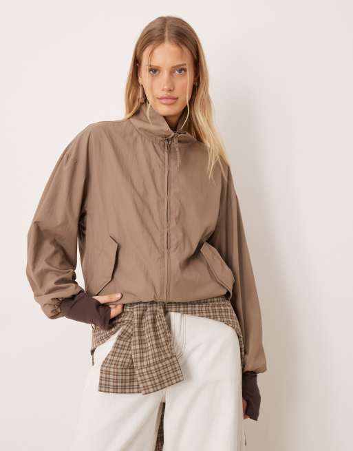 Gina Tricot – Brun, sportig vindjacka i kort design, 2 av 4