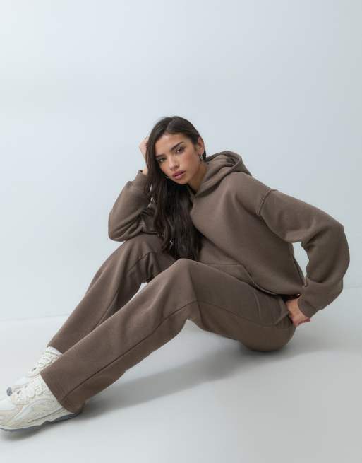 Gina Tricot co-ord relaxed fit hoodie in brown, 3 av 3