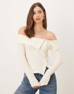 button front ribbed long sleeve off-the-shoulder top in cream-White