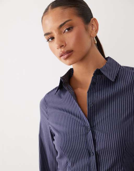 Gina Tricot camicia stretta in vita a righe sottili navy, 2 di 4