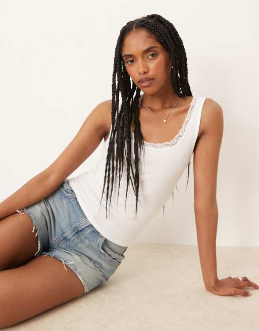 Gina Tricot - Canotta bianco sporco con dettaglio in pizzo