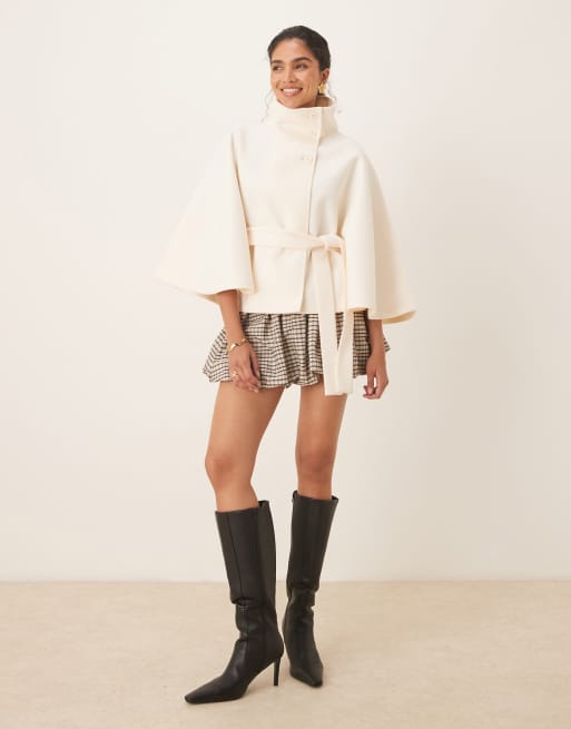 Gina Tricot – Cape-Jacke in Cremeweiß mit Stehkragen und Bindegürtel, 3 von 4