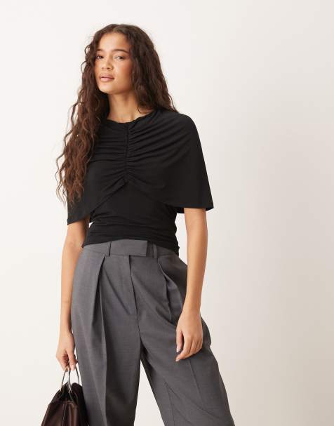 Gina Tricot - Cape top met korte mouwen en rimpeleffect in zwart - view 1