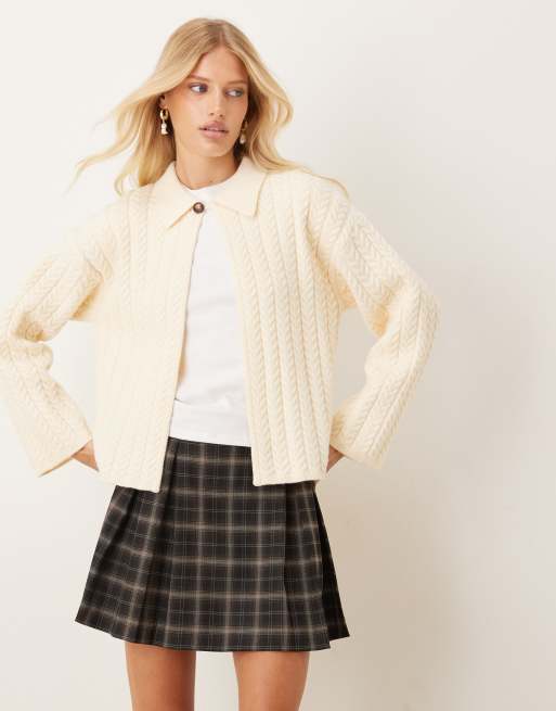 Gina Tricot - Cardigan a maniche lunghe color crema in maglia lavorata a trecce