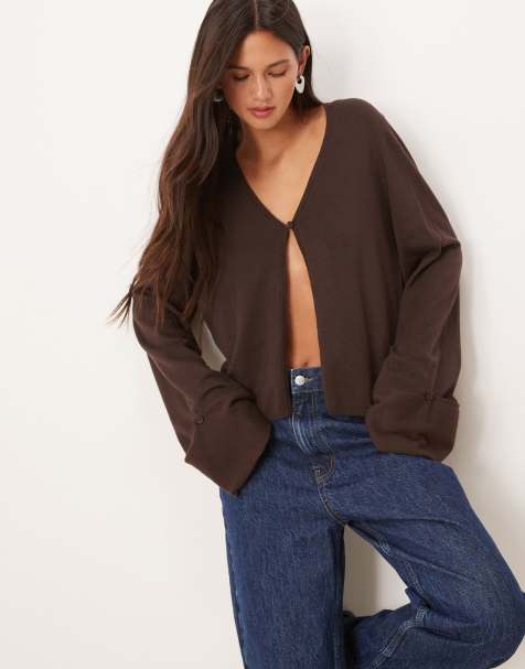 Gina Tricot - Cardigan in maglia marrone scuro con maniche risvoltate e bottone singolo - view 1