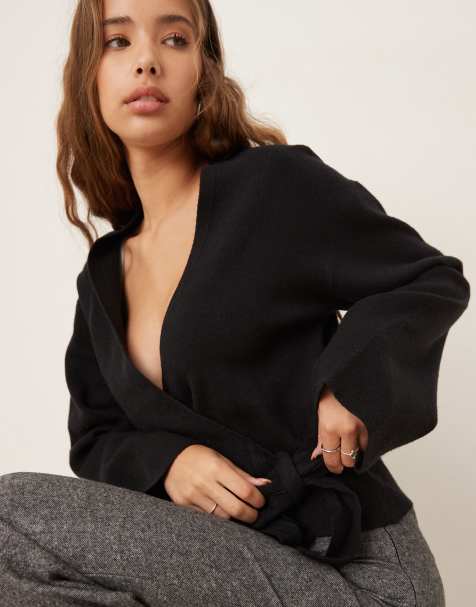 Gina Tricot - Cardigan in maglia nera a portafoglio con scollo a V e maniche ampie - view 1