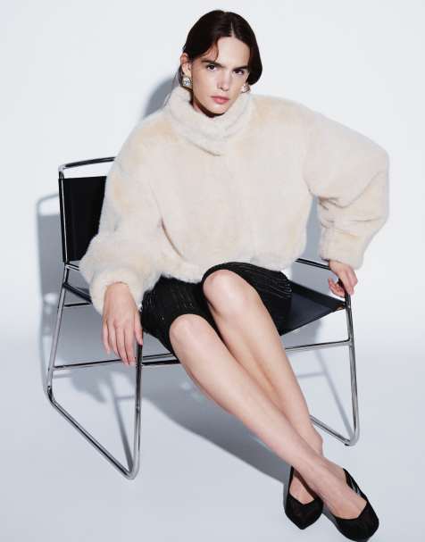 Gina Tricot cazadora bomber de piel sintética con cuello alzado en crema - view 1