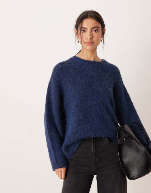 Gina Tricot – Ciemnoniebieski sweter oversize z bardzo miękkiej dzianiny – tylko w ASOS