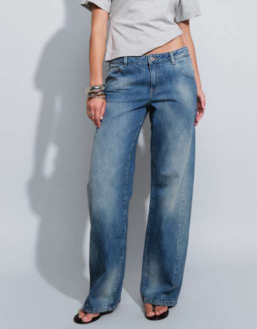 Gina Tricot cinched jeans with snap pockets in vintage blue wash, 2 of 5