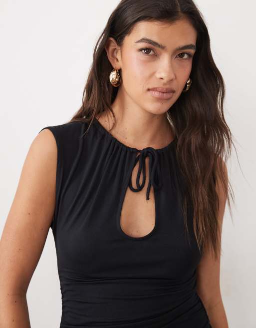 Gina Tricot co-ord camitop in zwart, 3 van 4