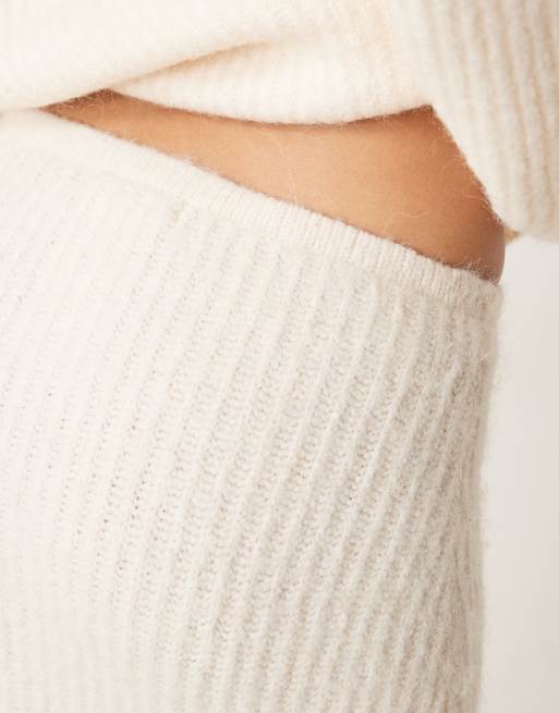 Gina Tricot co-ord chunky rib knitted maxi skirt with side split in cream, 3 of 5
