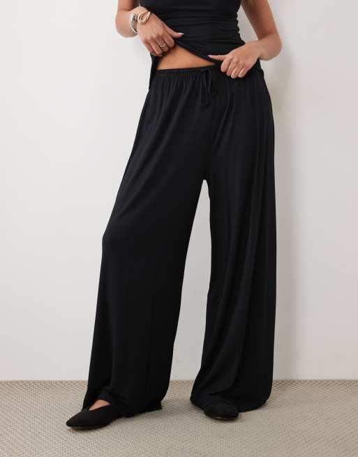 Gina Tricot co-ord lounge trousers in black, 2 of 5