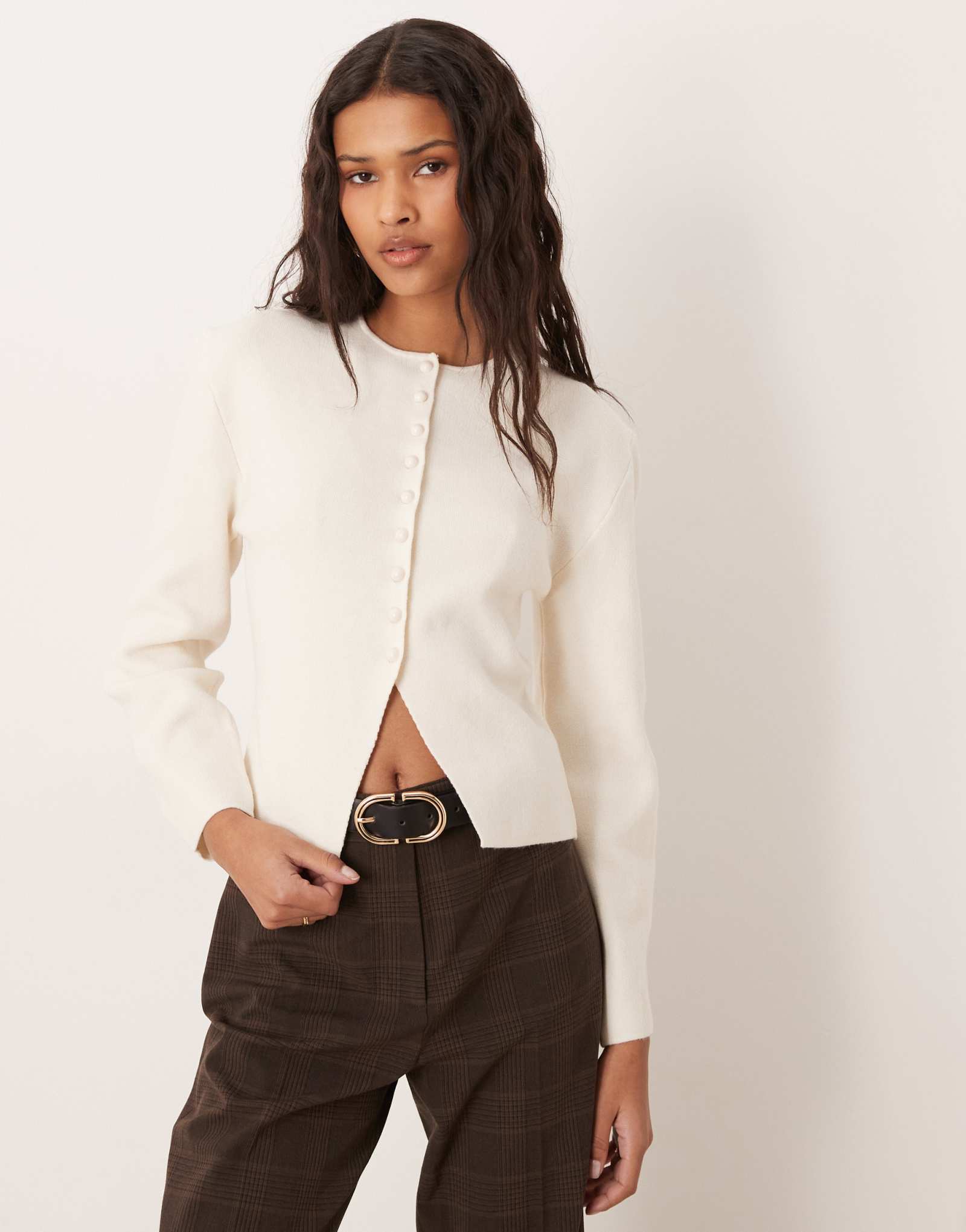 Джина Трико - кардиган компактной вязки кремового цвета