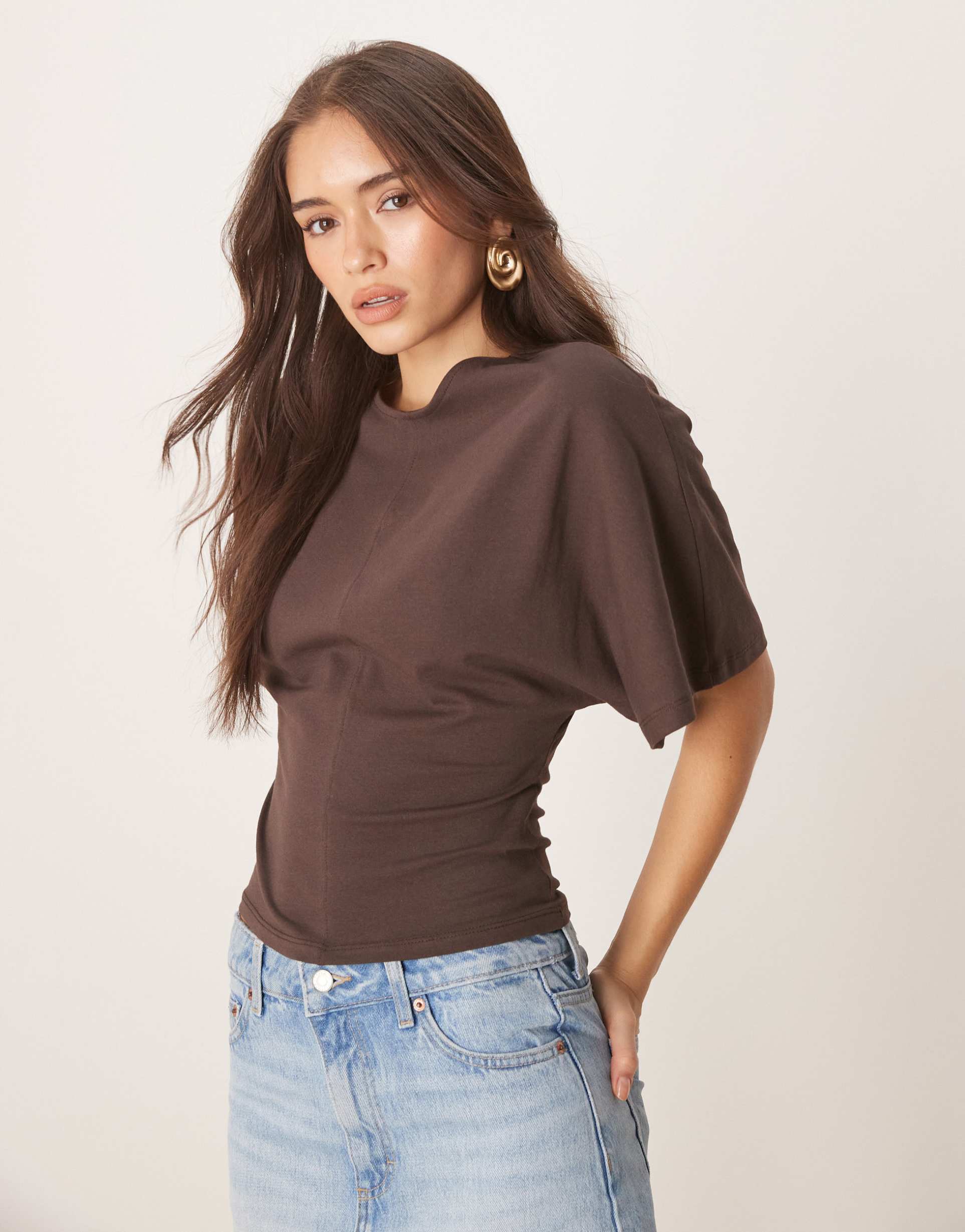 gina tricot cotton rich short sleeve sculpture seam detail top in brown