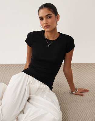 Gina Tricot Crew Neck Top In Black