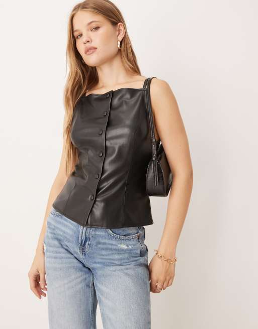 Gina Tricot – Czarny top z poliuretanu zapinany na guziki