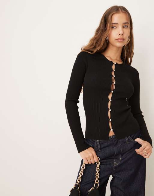 Gina Tricot – Czarny zapinany na guziki top z długimi rękawami z prążkowanej dzianiny