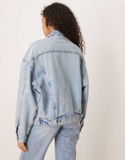 Gina Tricot denim oversized boyfriend jacket in light wash blue, 4 of 4