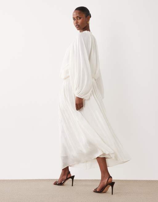 Gina Tricot dropped waist pleated midaxi skirt in off white | ASOS