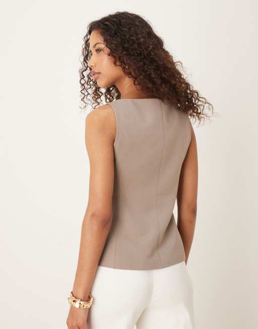 Gina Tricot – Elegantes Oberteil in Taupe-Beige mit U-Boot-Ausschnitt, 4 von 4