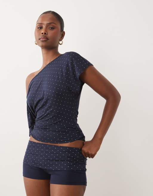 Gina Tricot ensemble short lounge à revers bleu marine à pois, 2 de 5
