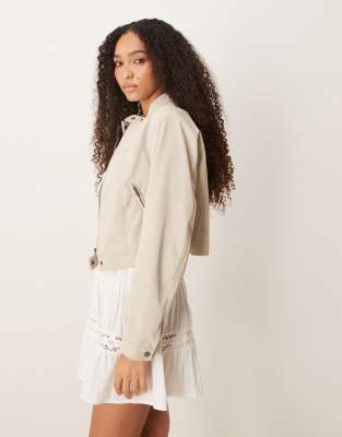 faux suede short jacket in light beige-Brown