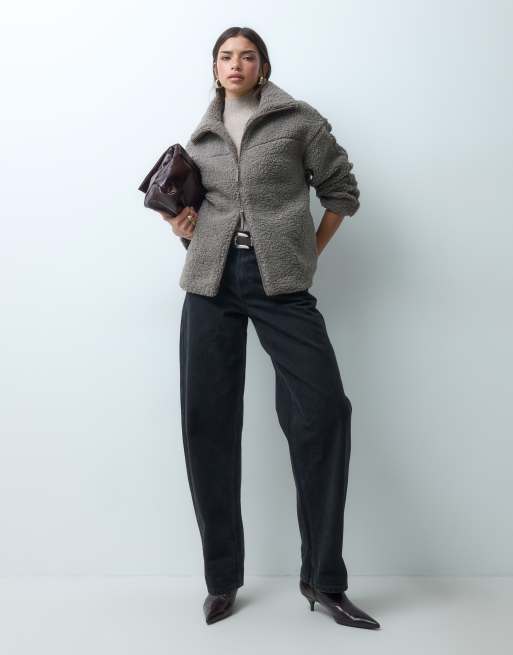 Gina Tricot Fleecejacke mit Stehkragen in Hellbraun, 2 von 5