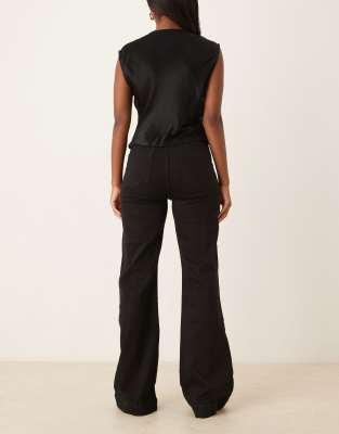 Gina Tricot Front Pocket Wide Leg Flare Jeans In Black