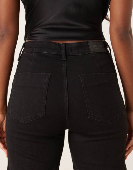 Gina Tricot front pocket wide leg flare jeans in black, 4 of 5