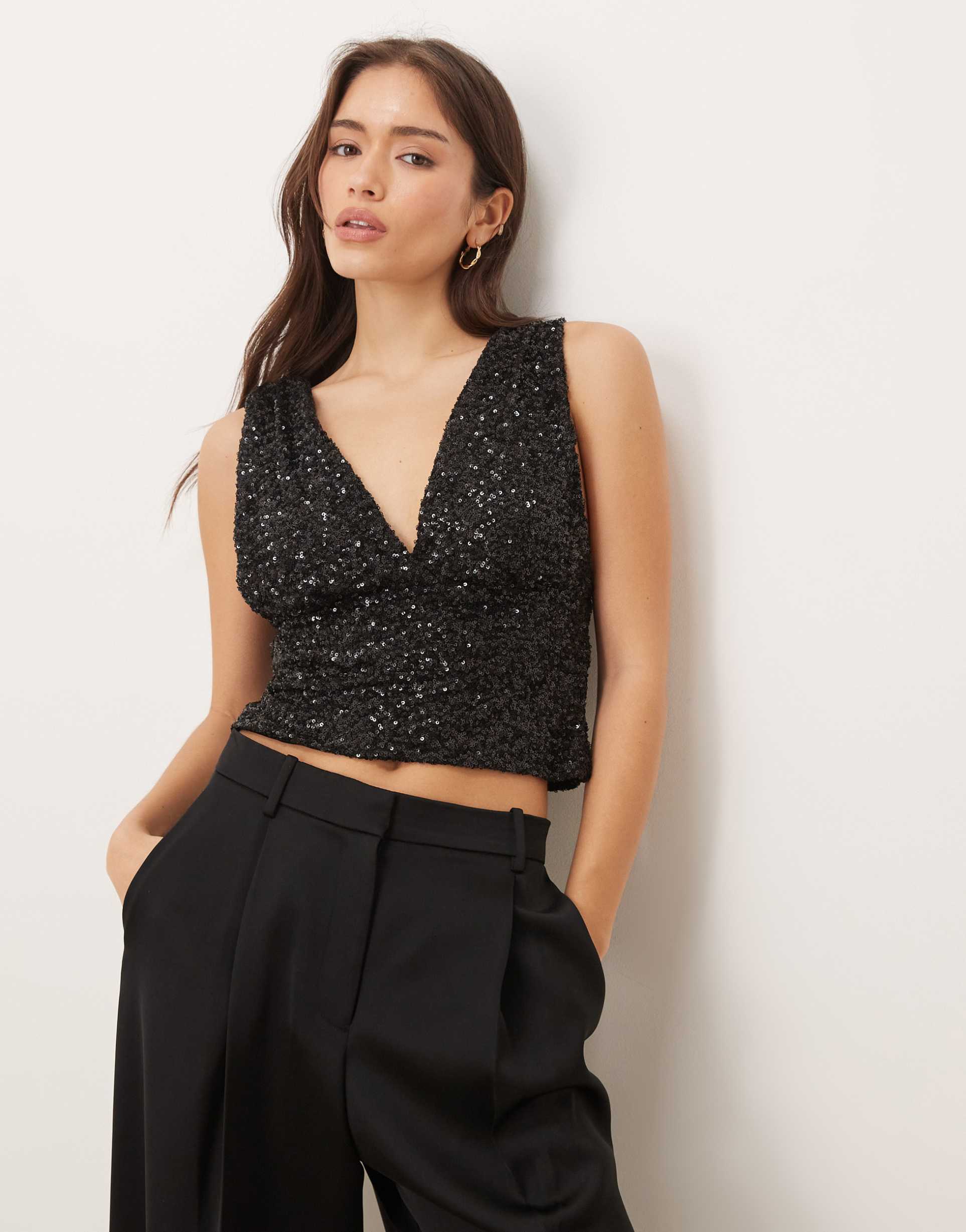 gina tricot front sequin top in black
