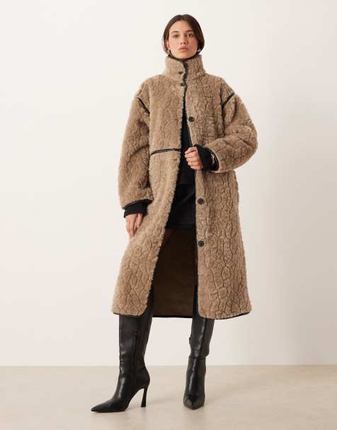 Gina Tricot - Gebonden halflange jas van imitatiebont in donkerbeige - view 1